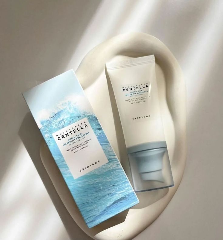 Skin1004 Madagascar Centella Hyalu-Cica Water-Fit Sun Serum